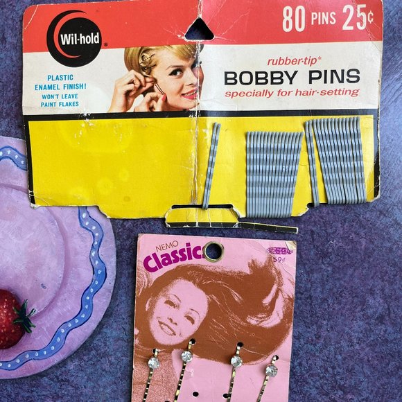 🎈$5🎈 VINTAGE Wil-hold & Nemo Jeweled Bobby Pins! FREE🔥 w/ ANY purchase! - Picture 2 of 4